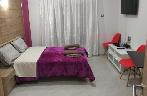 Larissa Apartment | G M 4 ROOMS KENTRO in the heart of the city