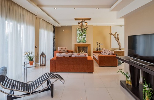 Neromilos Villa | Gaia Deluxe SeaFront Villa, with Private Pool & Direct Access to the Beach