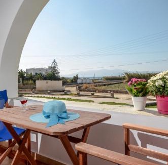 Maragas Apartment | Gaitani apartments plaka naxos
