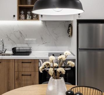 Drama Apartment | Garden House Retreat-Suite