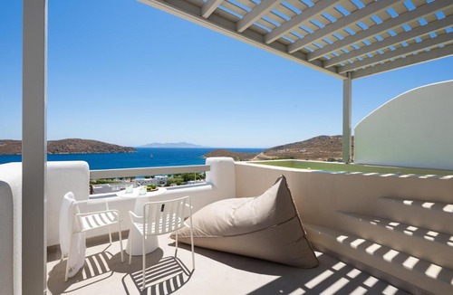 Livadi Hotel | Gea Perla Serifos