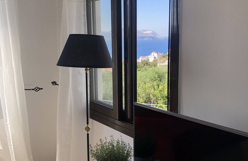 Kokkinon Khorion Villa | Gem of a Boutique Villa, spectacular sea & mountain views.