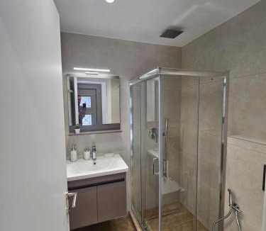Analipsi Apartment | Gem room