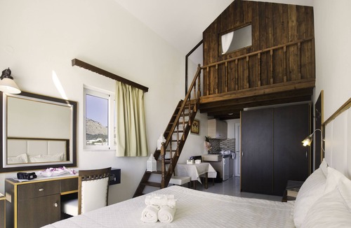 Pefkos Hotel | George Beach Studios