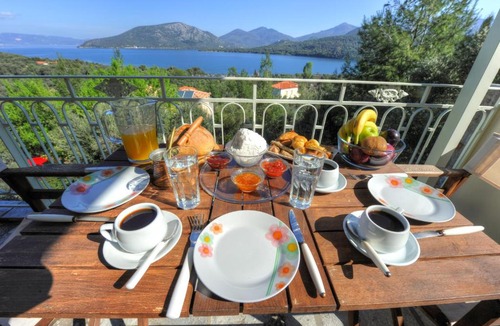 Gera Apartment | Gera's Olive Grove - Elaionas Lesvou