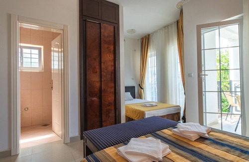 Kaluđerac House | GH Leonardo - Triple Room with Balcony