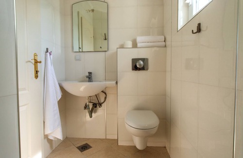 Kaluđerac House | GH Leonardo - Triple Room with Sea View