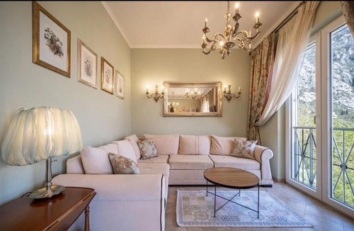 Orahovac Apartment | GH Mountain & Bay View with POOL