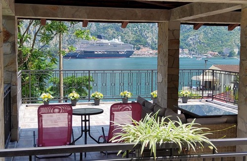 Kotor Apartment | Glorious Villa