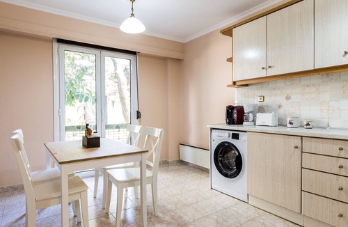 Glyfada Apartment | Glyfada 2 bedrooms 4 persons apartment by MPS