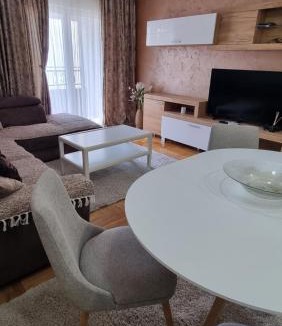 Dubovica Apartment | Goca Apartman Budva