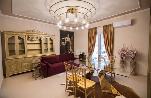 Drama Apartment | Gold Residences