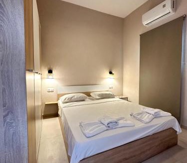 Chrisi Ammoudia House | Golden Beach Apartments