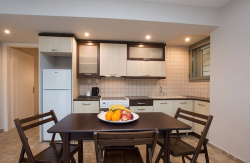 Drosia Villa | Golden Coast Boutique Villa