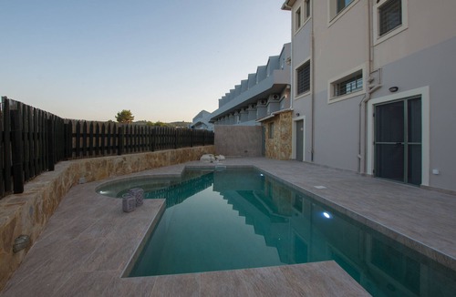 Drosia Villa | Golden Coast Boutique Villa