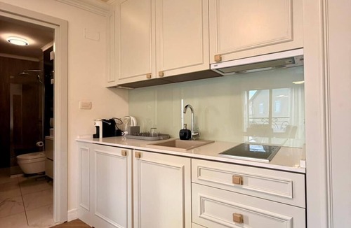 Sveti Stefan Apartment | Golden Crown