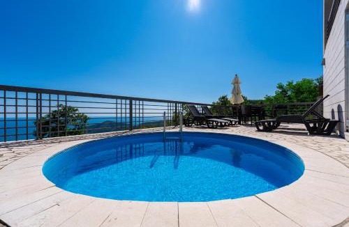 Lapcici Villa | Golden Horizon Villas