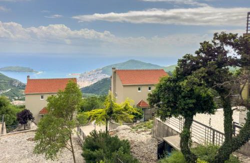 Lapcici Villa | Golden Horizon Villas