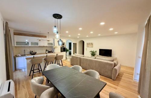 Przno Apartment | Golden Light Residence - Luxury Spacious Holiday Condo with Sea view
