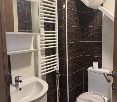 Berane Apartment | Golden Lux