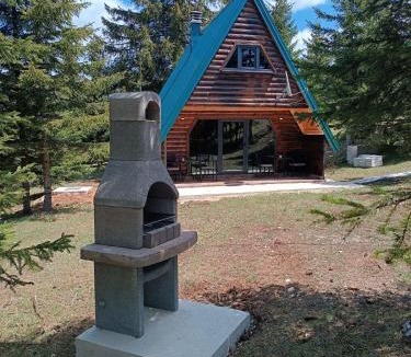 Zabljak Ski Chalet | Golden view 2
