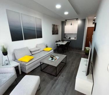 Golubovina Apartment | Goldmar Apartment -couples favourite-free garage parking