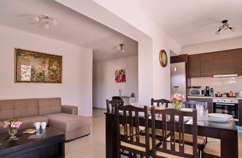 Kavallos House | Gorgeous Lake Kournas Villa★Large Private Pool