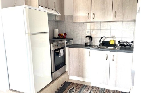 Paros Apartment | Gorgeous White Marsis Apartment in Paros