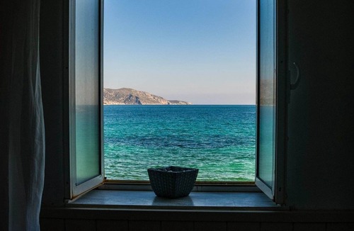 Kerveli House | Romantic Villa Glyfos