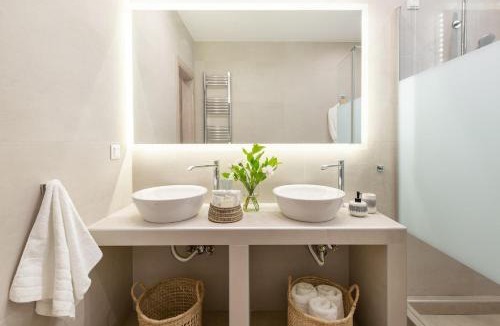 Kypseli Apartment | Grand, 3-BDR APT with Majestic Acropolis View 1