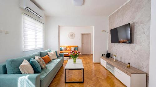Babilonija Apartment | GRAND 3-Bedroom Apartment