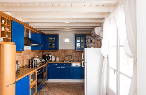 Kalafatis Villa | Grand Mykonos Villa | 6 Bedrooms | Villa Serenite | Short Walk to Beach
