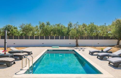 Pantokratoras Villa | Grande Amore Villas