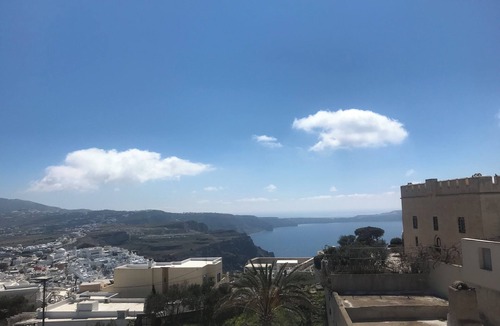 Firostefani Apartment | Great location and beautiful view