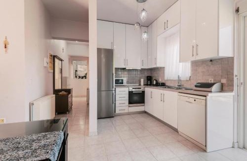 Filerimos Apartment | Greek Style Apartment with Jaquzzi & Barbeque