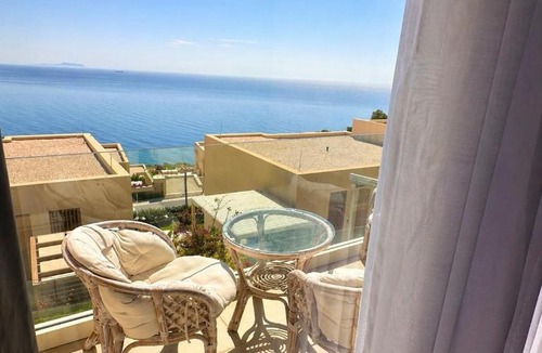 Jala House | Green Coast Escape