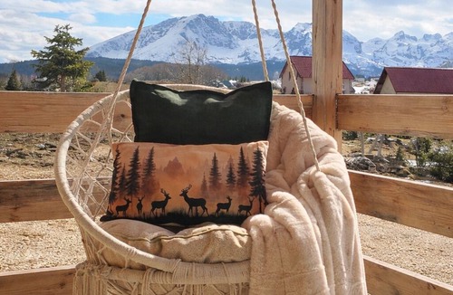 Zabljak Ski Chalet | Green top Mountain Chalet with Durmitor View