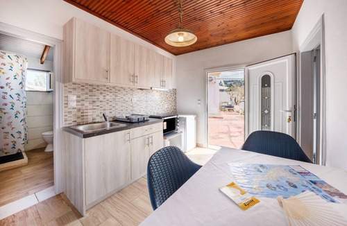 Karousades Apartment | Grenta Country House – Tranquil Cottage near North Corfu Beaches