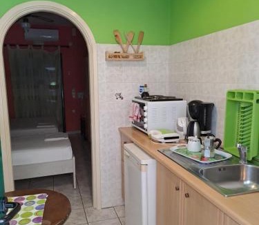Limni Keri Apartment | Ground floor economy studio in karmiris studios