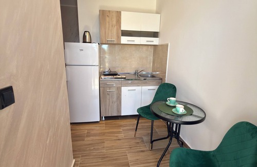 Seoca Apartment | Ground-floor studio apartment w/separate entrance & private tiled terrace.
