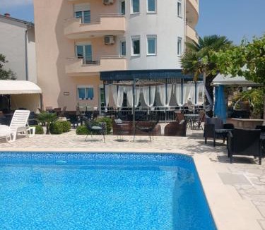 Donji Stoj Hotel | Guest House Denis