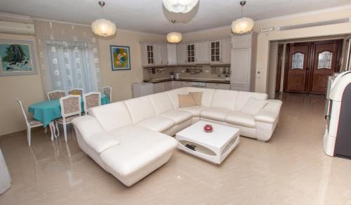 Sutomore Villa | Guest house Montenegro