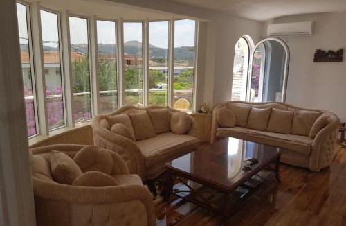 Burtaisi House | Guest house Nina