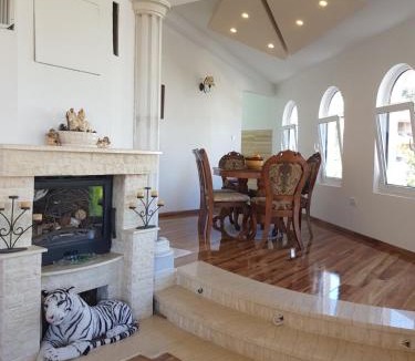 Burtaisi House | Guest house Nina