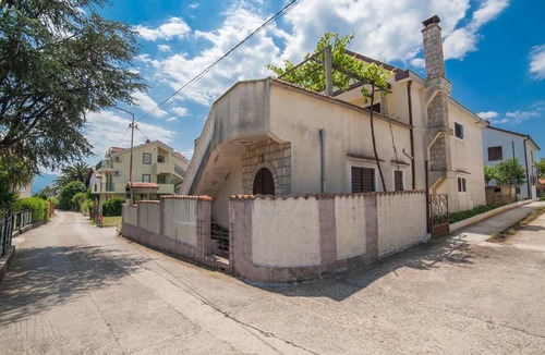 Bijela House | Guest House Radojicic