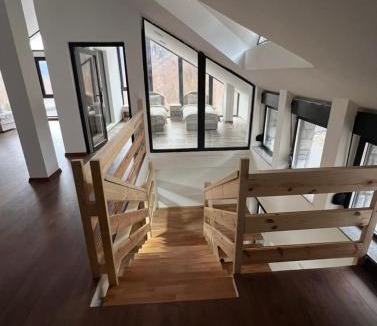 Downtown House | Guest House Ropojan