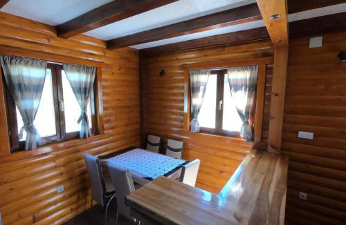 Zabljak House | Guest house Tara