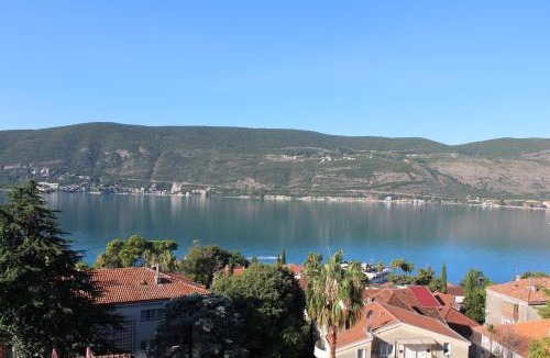 Topla House | Guest House Tomanovic