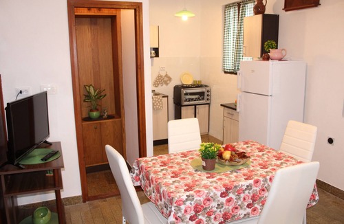 Topla House | Guest House Tomanovic