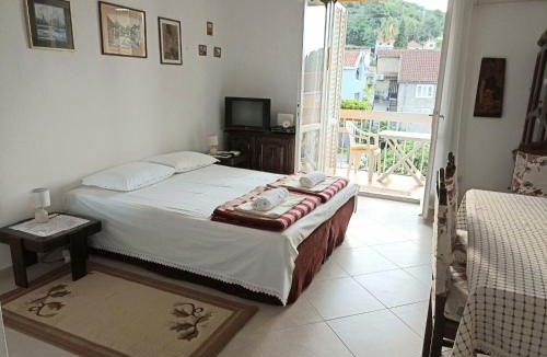 Meljine House | Guesthouse Ljilja - apartment with balcony 2